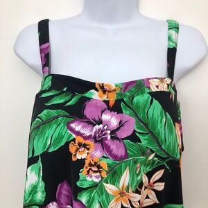NWOT Swim365 Size 24W Pretty Swim Top!